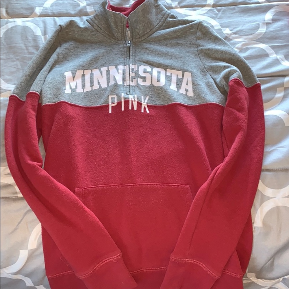 VS PINK Minnesota sweatshirt